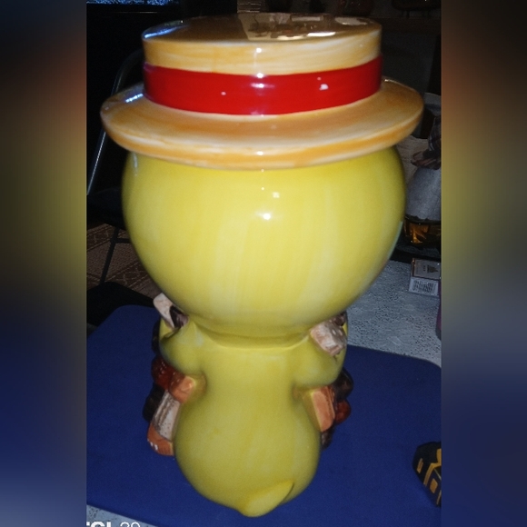 Vintage 1993 Tweety Bird Cookie jar - Picture 3 of 8